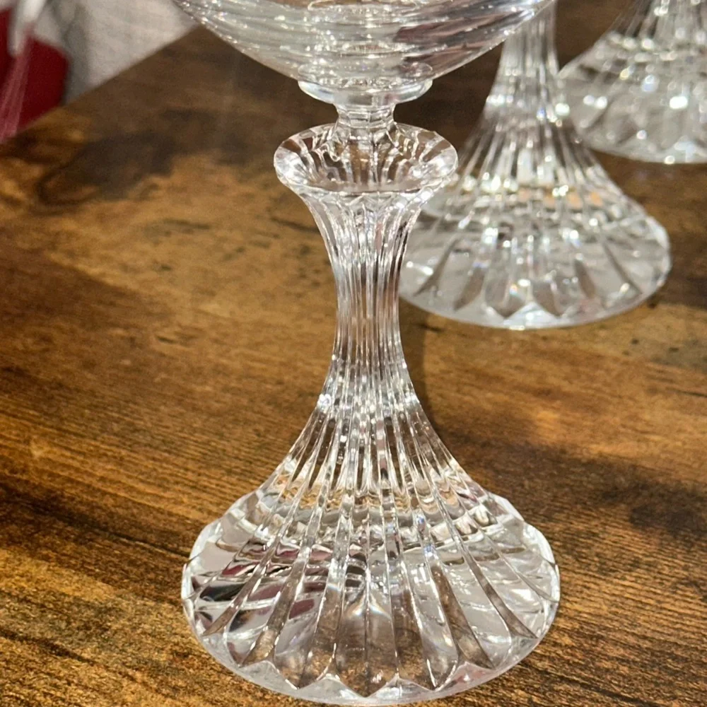 Mikasa "The Ritz" Wine Glasses - Picture 4 of 10
